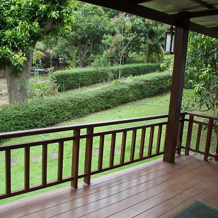 บ้านธานี Choeng Mon Exterior photo