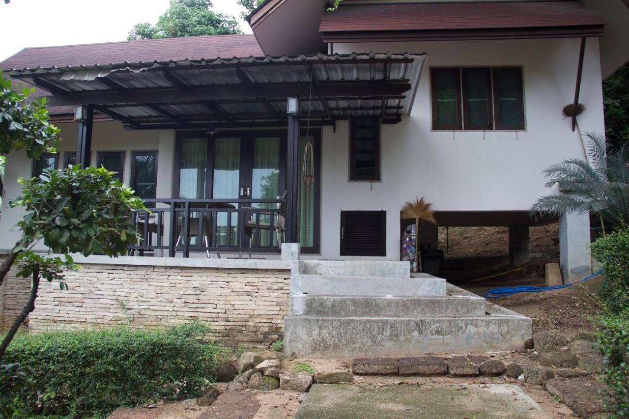 บ้านธานี Choeng Mon Exterior photo
